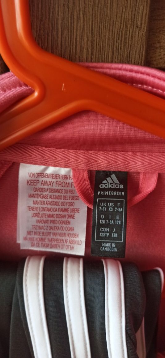 Новый спортивный костюм adidas