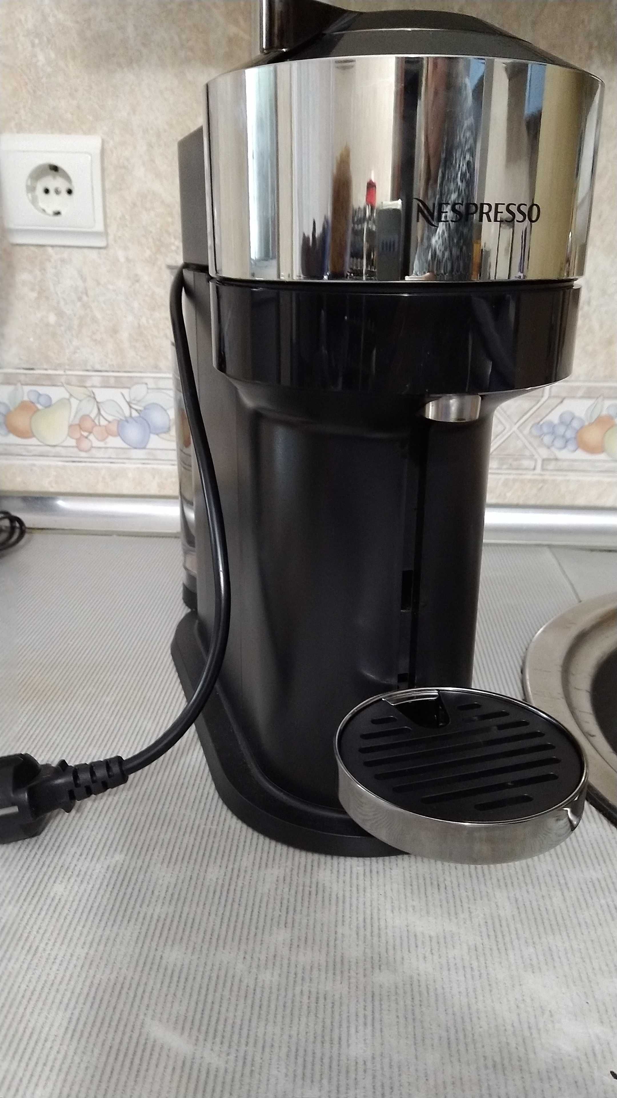 Vendo máquina de café vertuo Nespresso