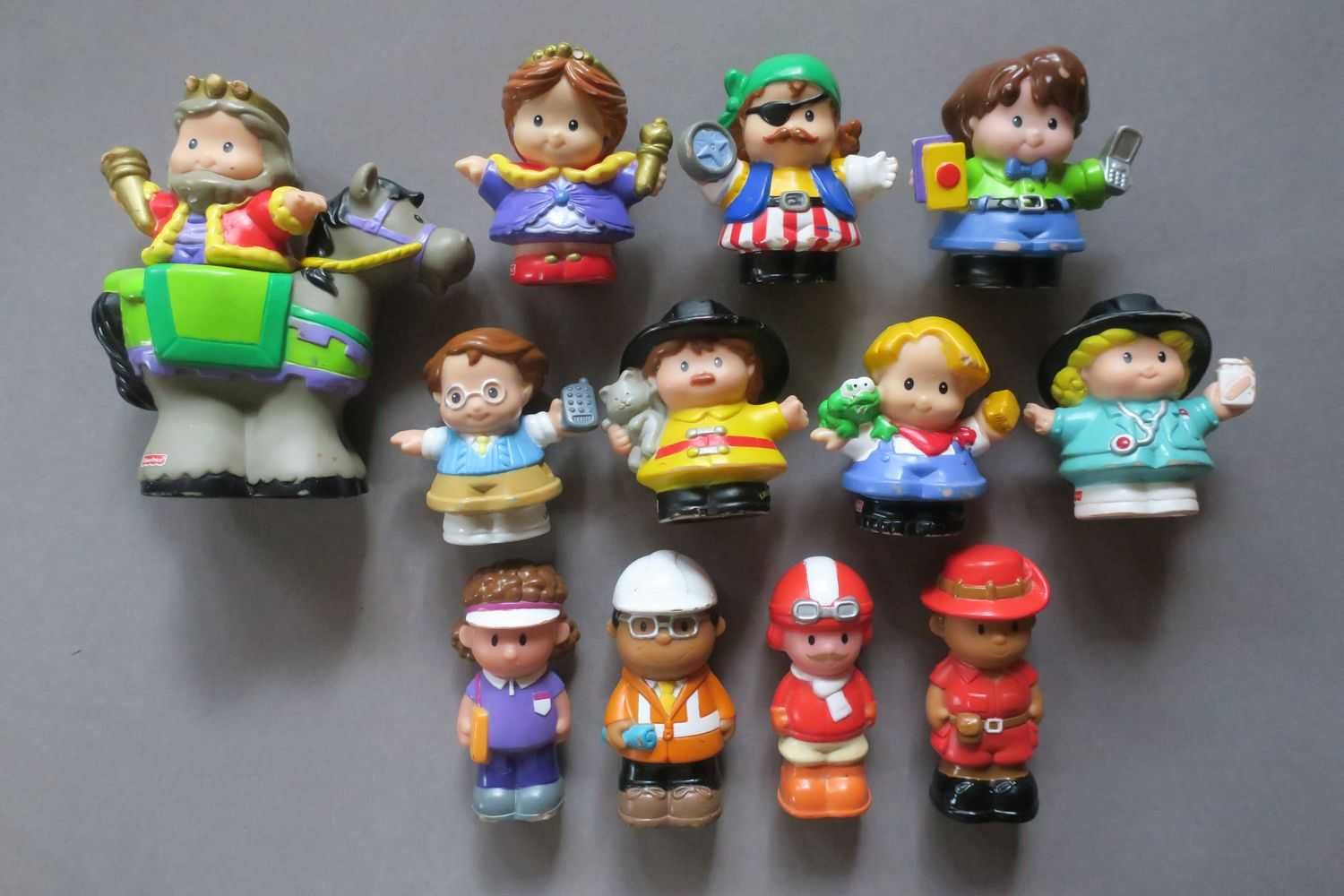 Figurki Little People 13 sztuk Fisher Price Mattel zestaw