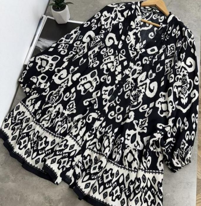 Женскон платье Zara 52-54 размер