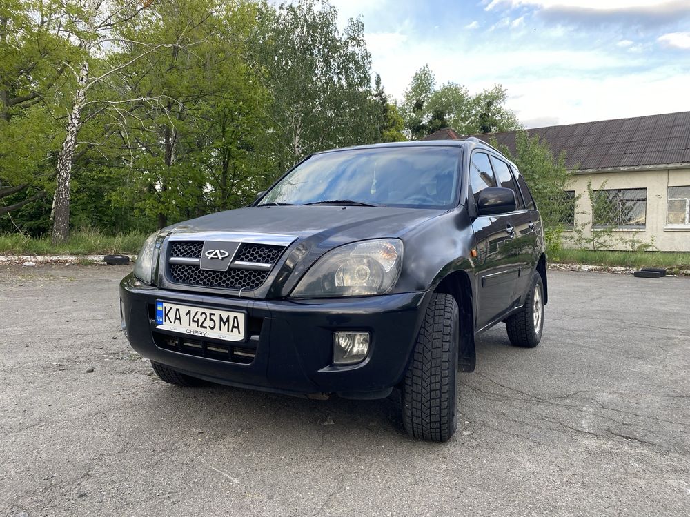 Автомобіль чері тіго