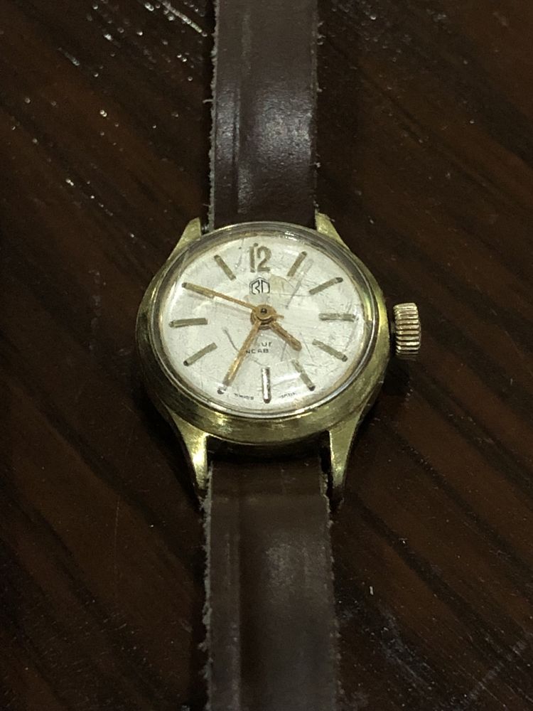 Zabytkowy szwajcarski zegarek damski Swiss Made Vintage