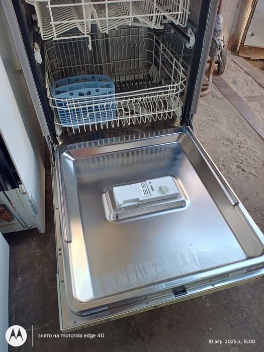 продам посудомийну машину Арістон