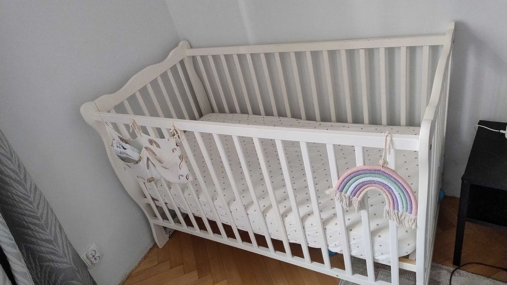 Łóżeczko dziecięce (bez materaca)