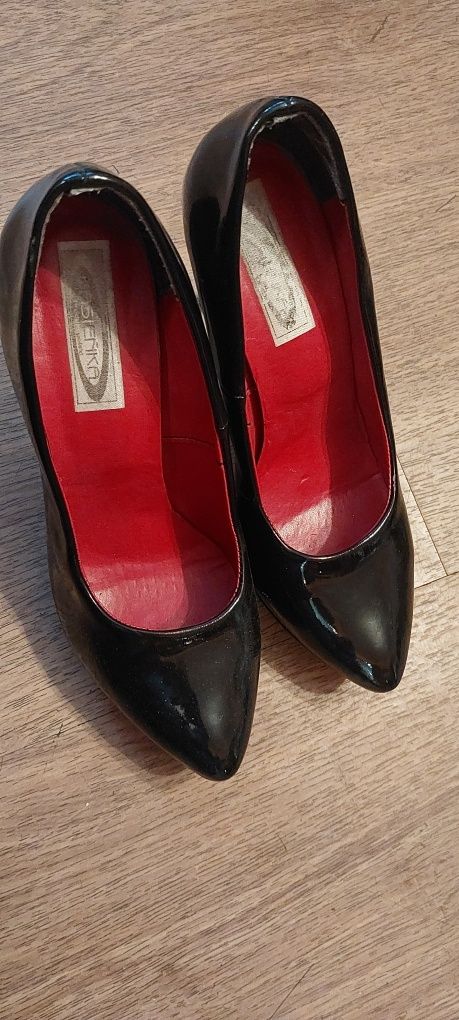 Sprzedam buty damskie