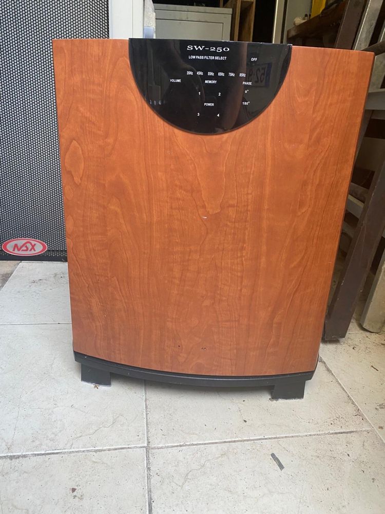 Subwoofer Wharfedale SW250 castanho