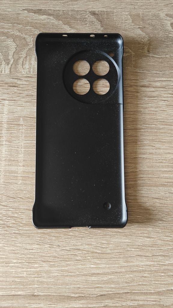 Etui magnetyczne One Plus 12r