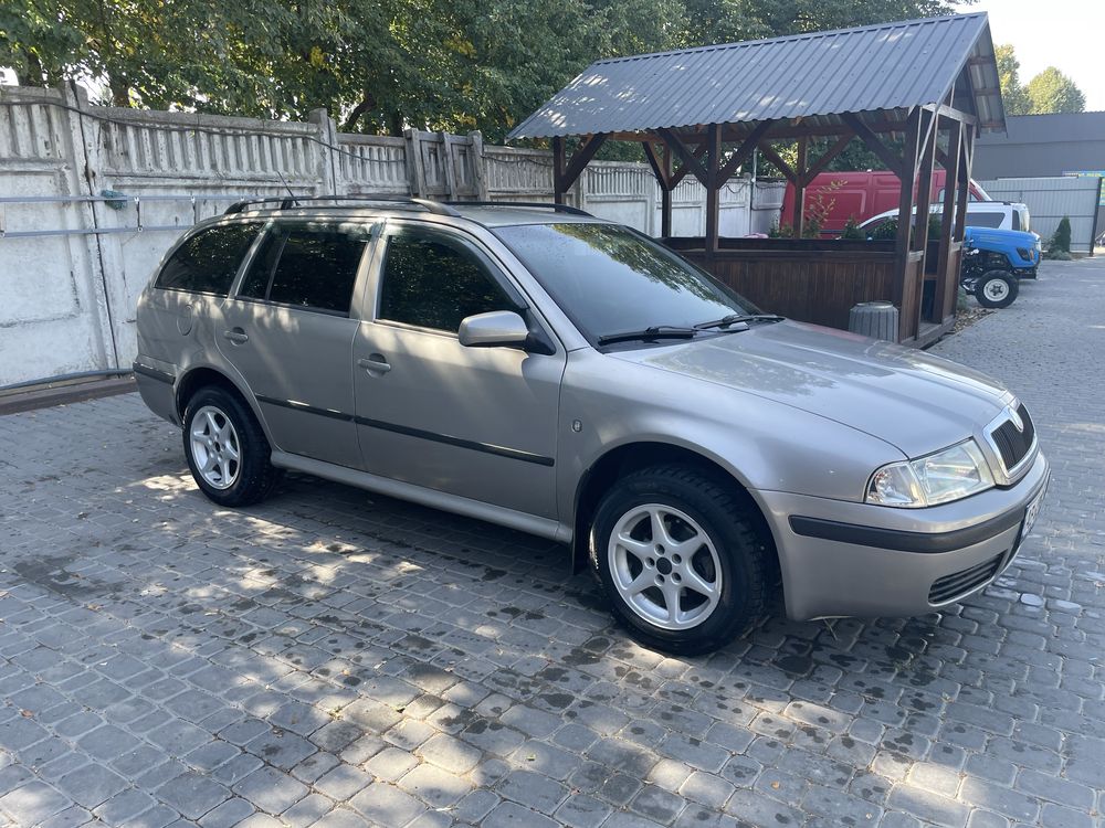 Skoda Octavia 1.6 mpi, газ/бензин, 2009 рік