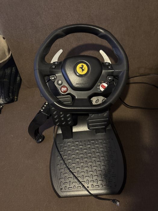 Volante + Pedais THRUSTMASTER T80 Ferrari 488 GTB