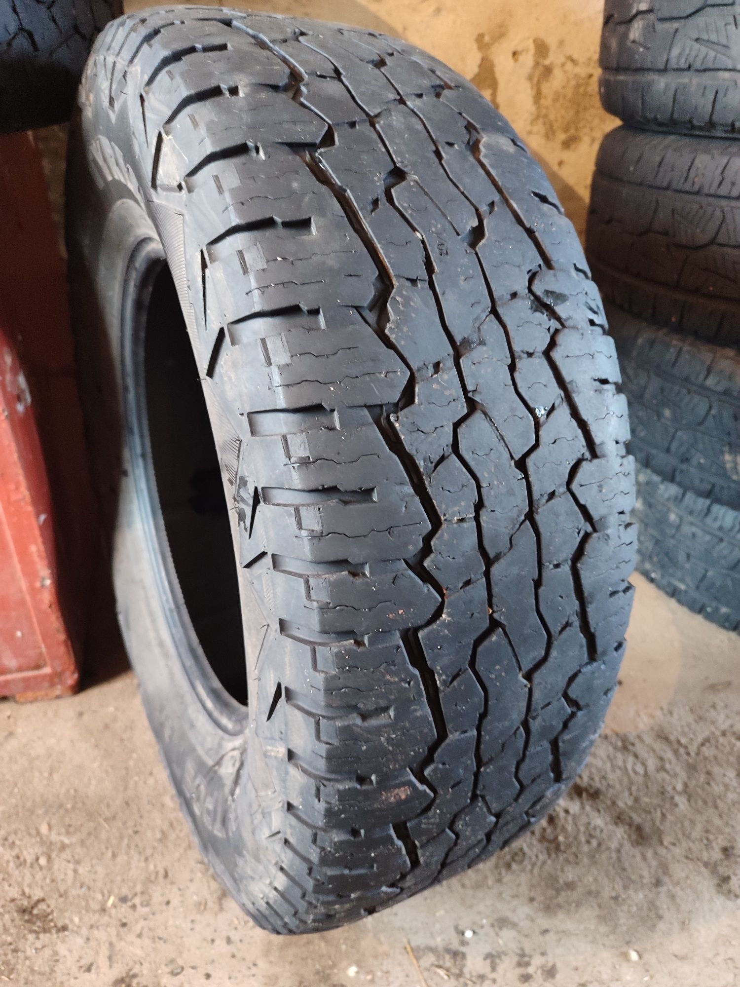 Шины 265/70/R17 Nokian Tyres AT