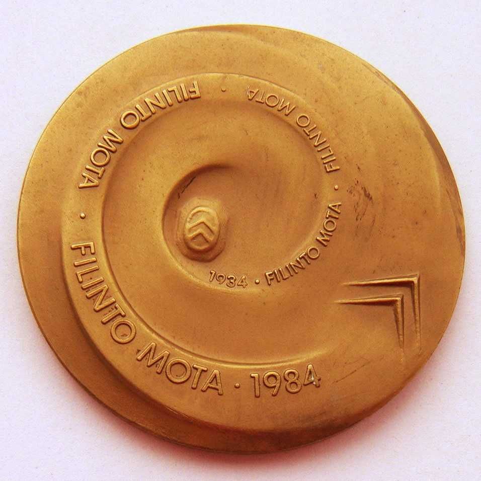 Medalha de Bronze Automóveis Citroën 7 CV 1934 BX 1984 por IRENE VILAR