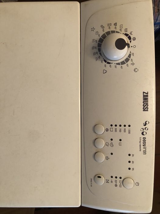 Пральна машинка ZANUSSI ZWQ 5130 ( на запчастини)