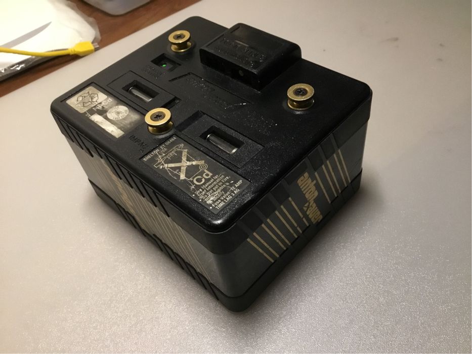 Аккумулятор Батарея Gold Mount Anton Bauer 65wh или v-mount