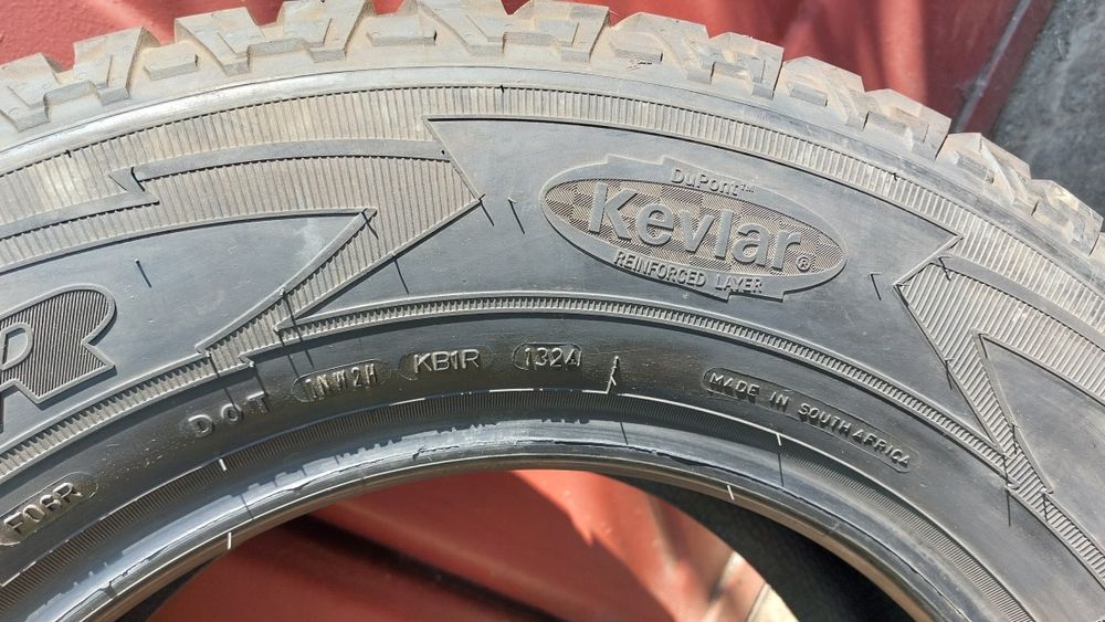 Комплект шин Goodyear Wrangler AT 265 65 R 17