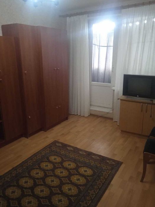 Здам 1 кімнатну квартиру. Метро Захисників.