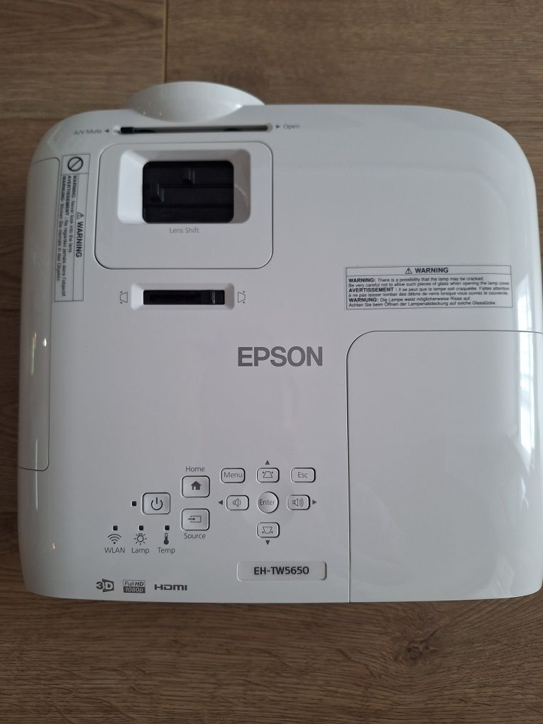 Projektor EPSON EH-TW5650