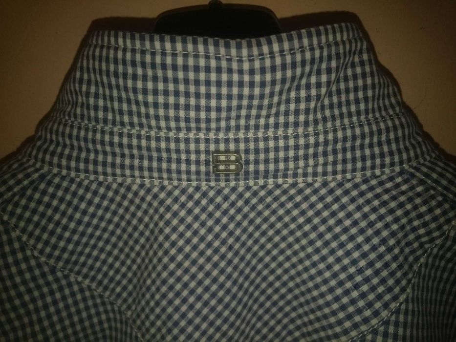 Эксклюзивная легкая куртка Hugo Boss Selection. 46 р