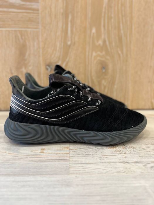 Кросівки замшеві Adidas Sobakov (36; 38; 42 2/3)