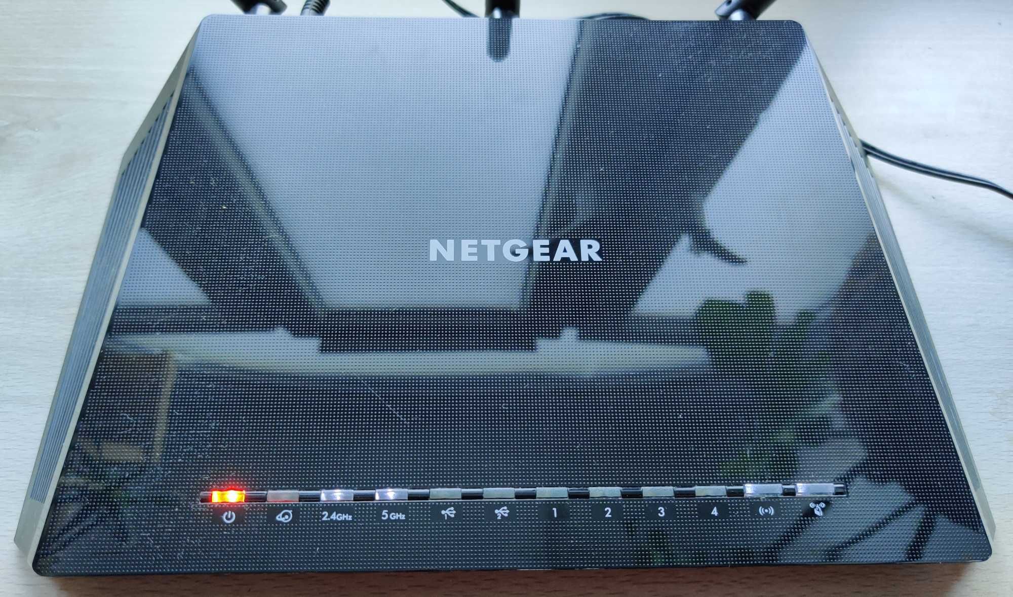 Router Netgear R6400 v2