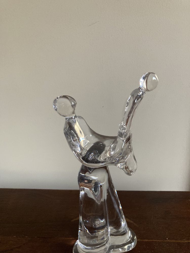 Peça cristal seriada