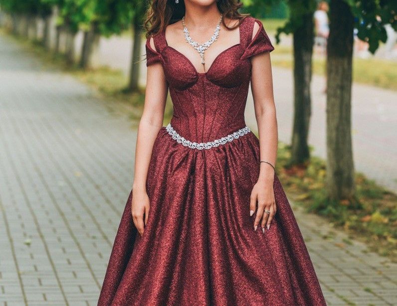 Плаття випускне (вечірнє, весільне, сукня Zara, H&M) 2шт одним лотом