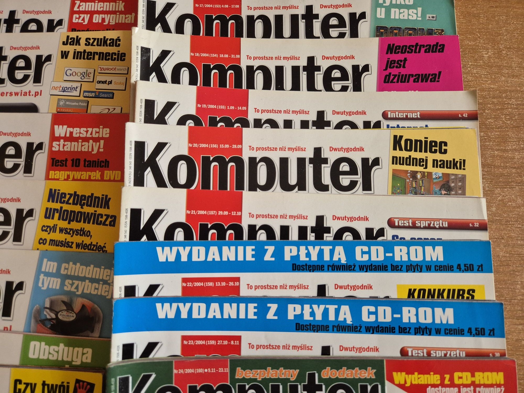 Komputer Świat 26 numerów cały rocznik 2004 plus 7 CD