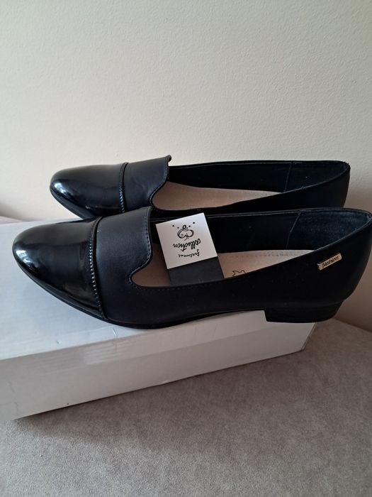 Buty damskie mokasyny.