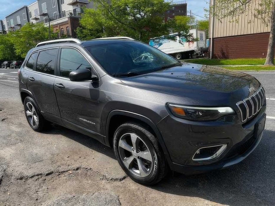 Jeep Cherokee Limited      2019