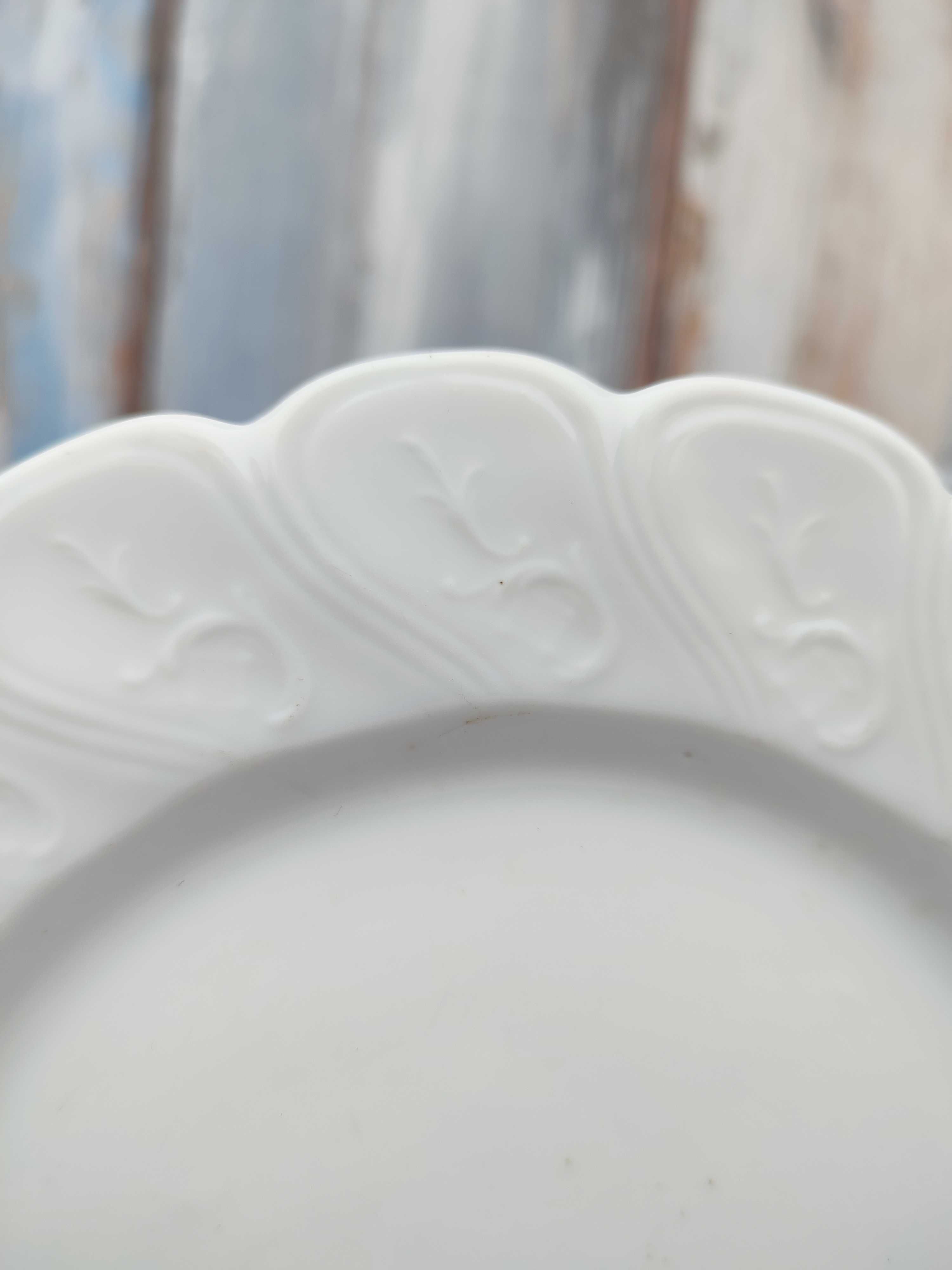 Porcelanowe talerzyki deserowe - stara porcelana -