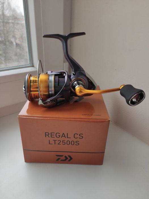 Катушка Daiwa regal 2500s 24^