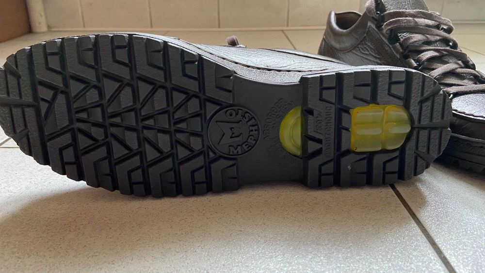 Нові чоловічі шкіряні туфлі лофери Mephisto з Німеччини зозмір 42-43