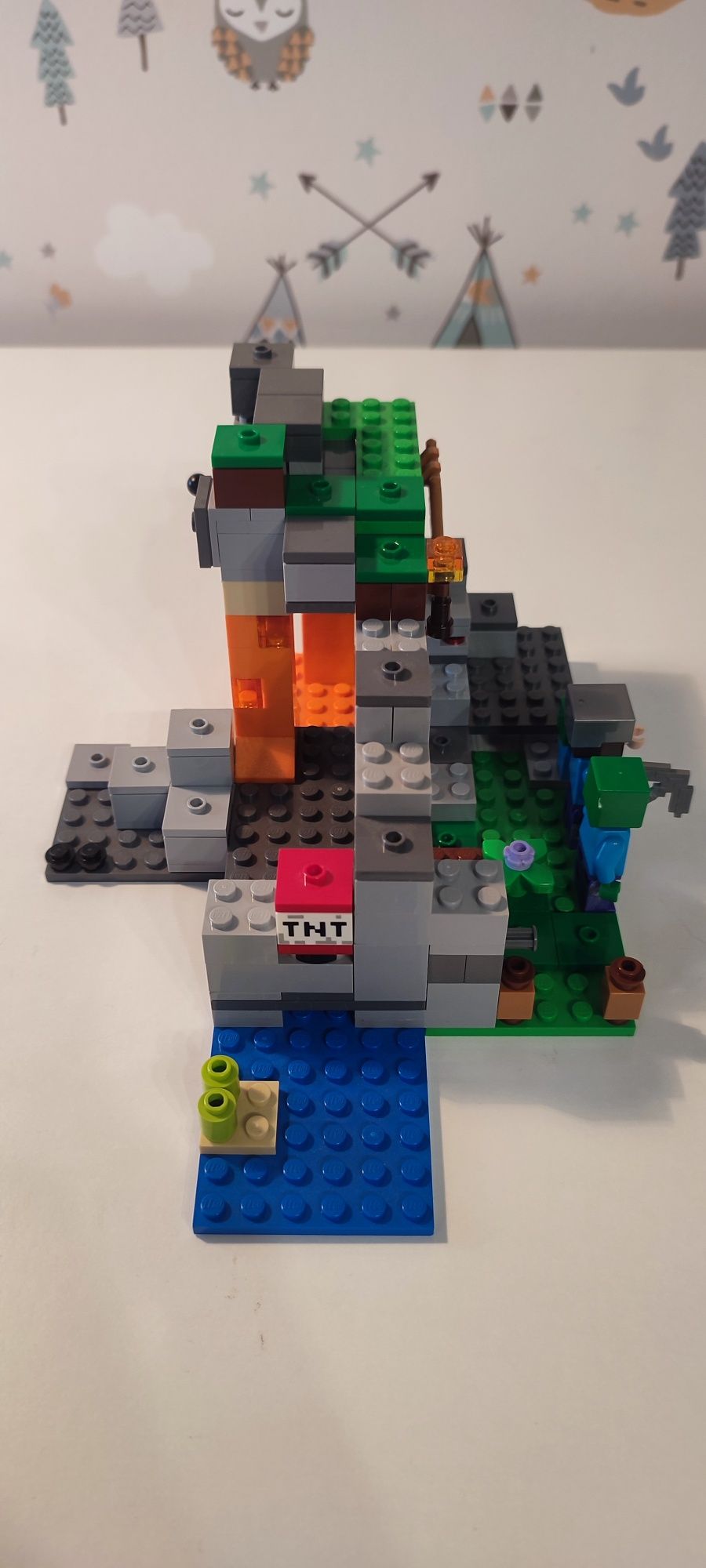 Lego 21141 Minecraft jaskinia zombie