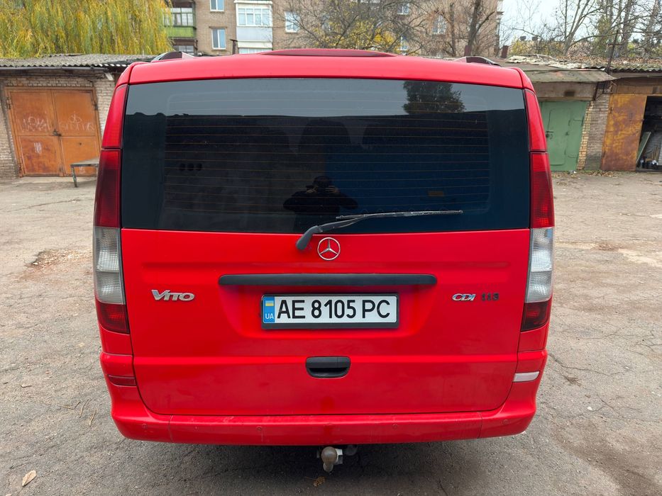 Продам Mercedes Vito 111 Оригинальный  пассажир