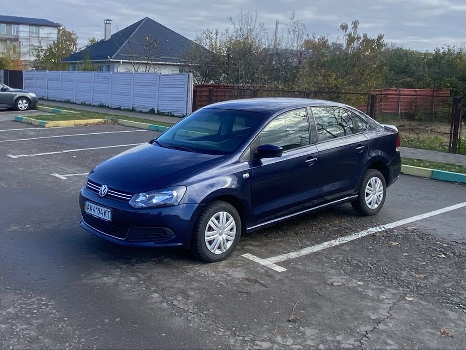 Продам Volkswagen Polo 1.6 газ/бензин з рідним пробігом офіційний 2013