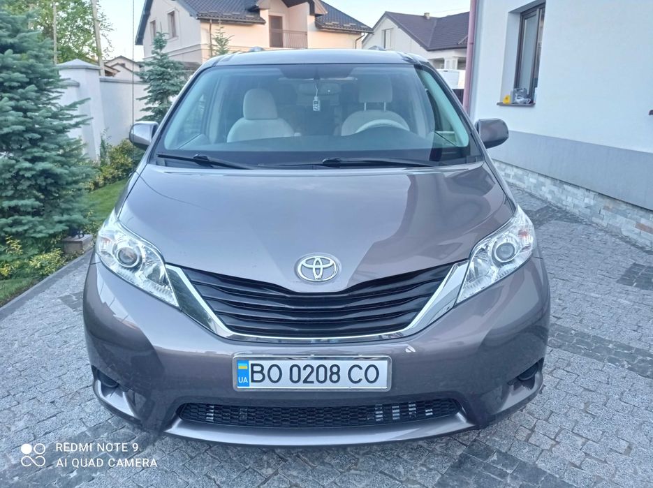 Toyota Sienna 2013 рік, терміново!!!
