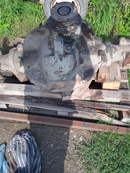 Продаю міст від мерседес 1320/1317.