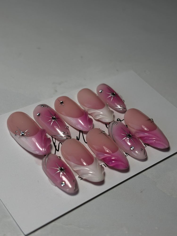 Press on nails tipsy