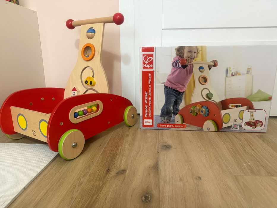 Pchacz drewniany Hape