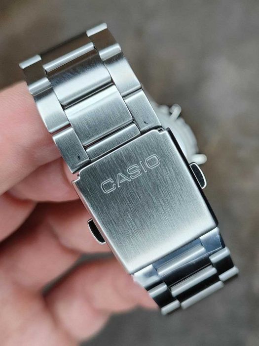 Годинник Casio AMW-880D-1A Оригінал Гарантія Часы Касио