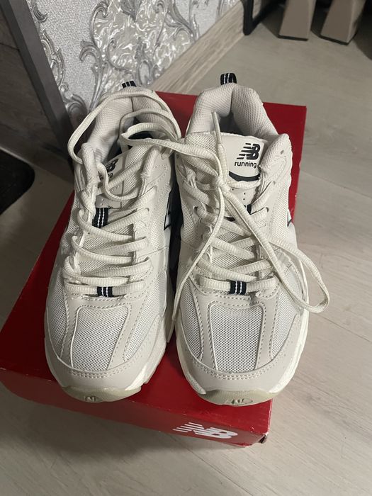 Кросівки New balance beige 37