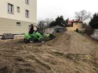 Usługi ładowarką/Glebogryzarka separacyjna/Avant 528,Multione