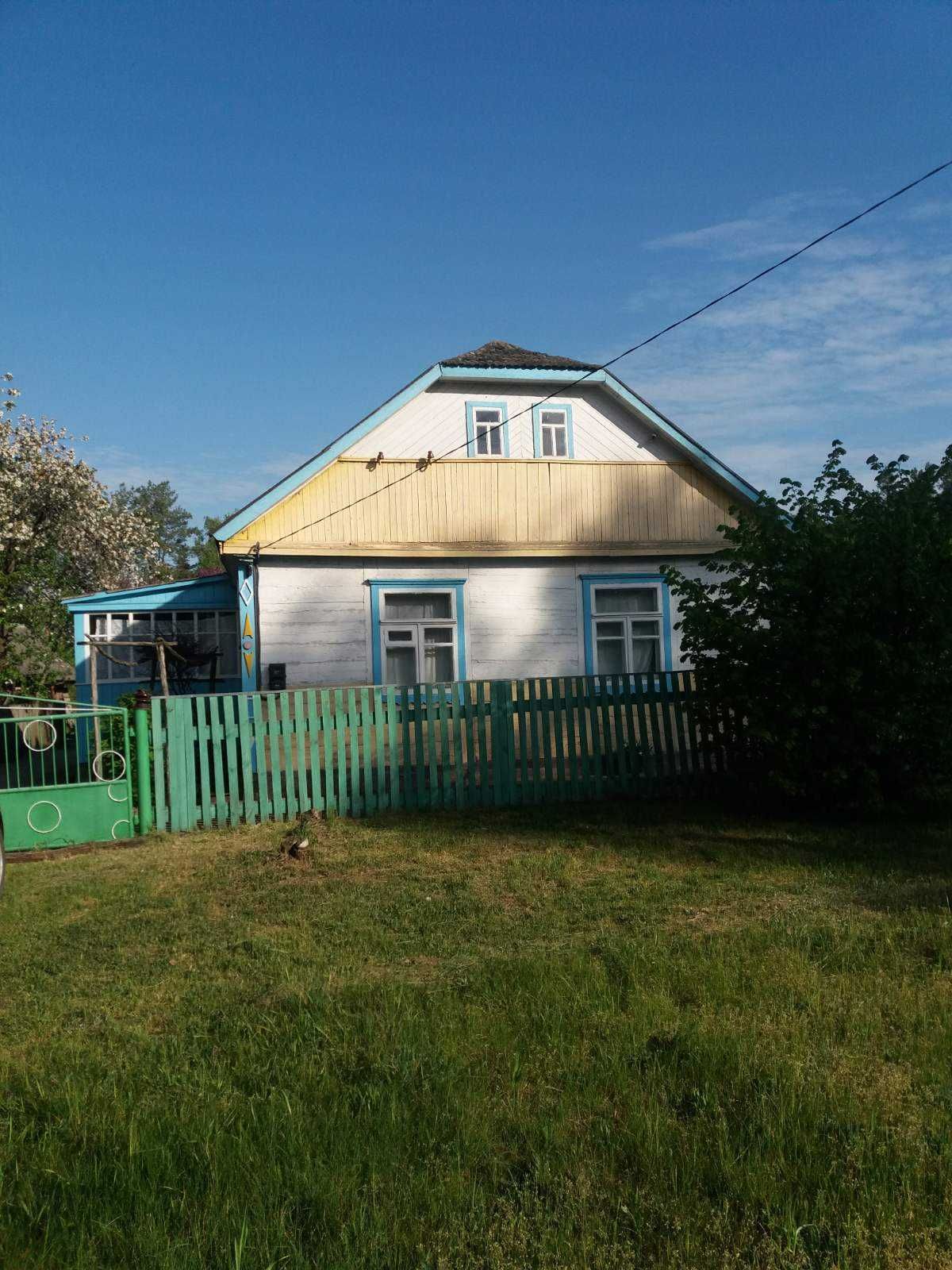 Продам  деревяний будинок с.Красносілка