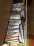 Enorme coleção de DVDs e VHS filmes infantis-ofereço leitor VHS