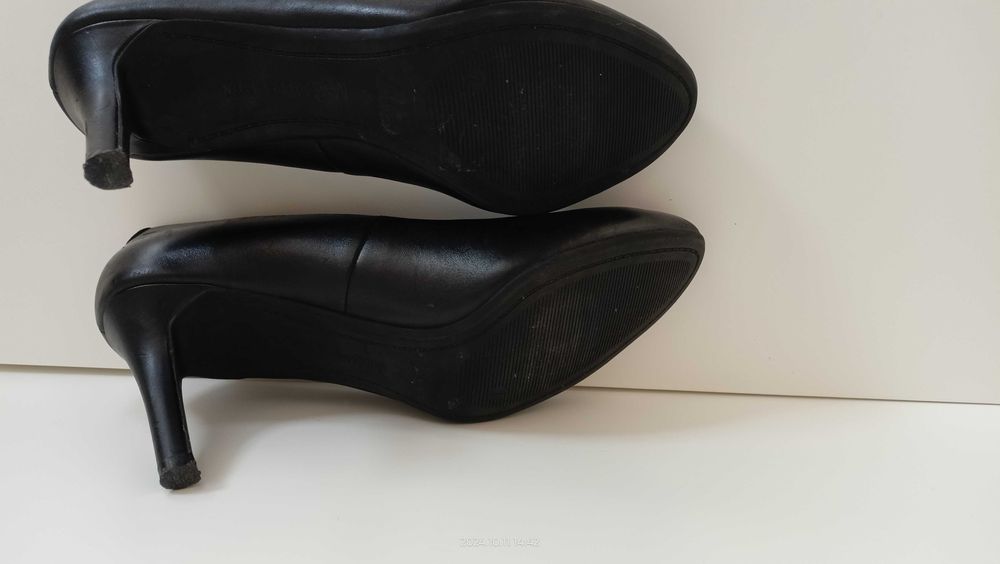 Czółenka szpilki skóra M&S 7 40 jak nowe czarne wygodne 1zł wys