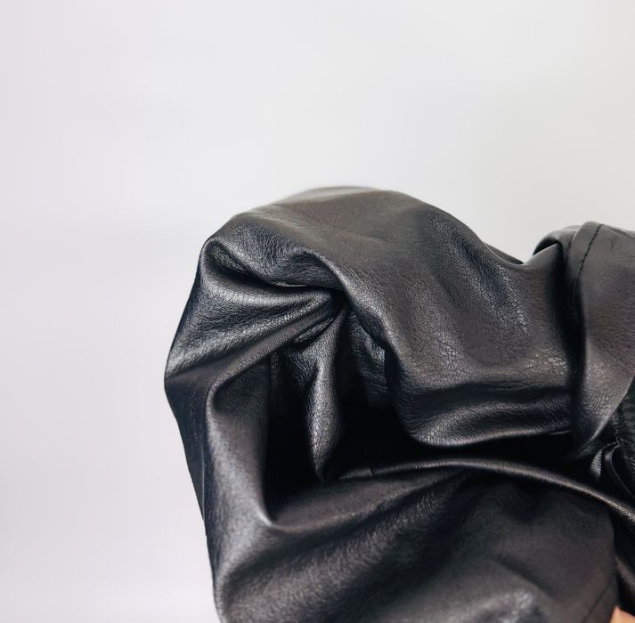 Czarna spódnica z ekoskóry M 38 New Look