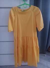 Сукня у жовтому кольорі