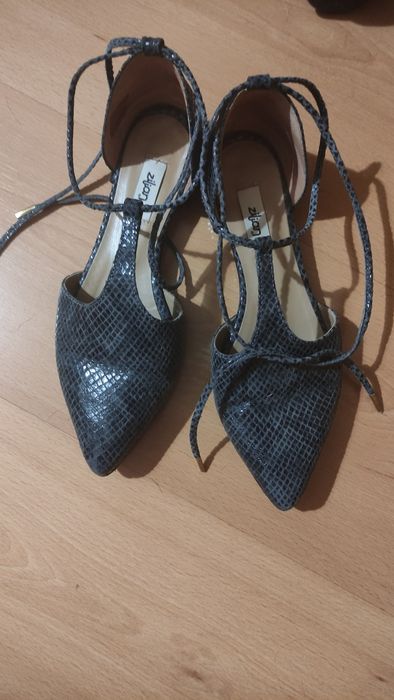 Sapatos zilian semi novos