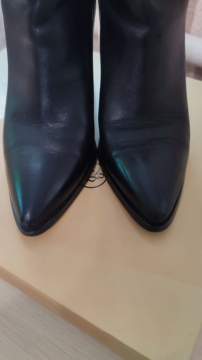 Продам ботильйони Estro