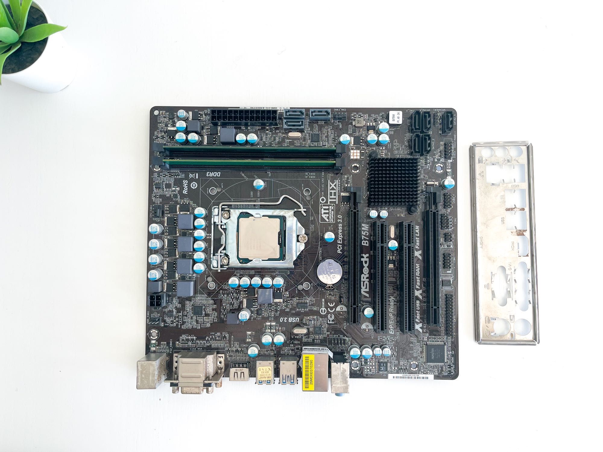 Bundle ASRock Intel Core i3 + 8GB RAM