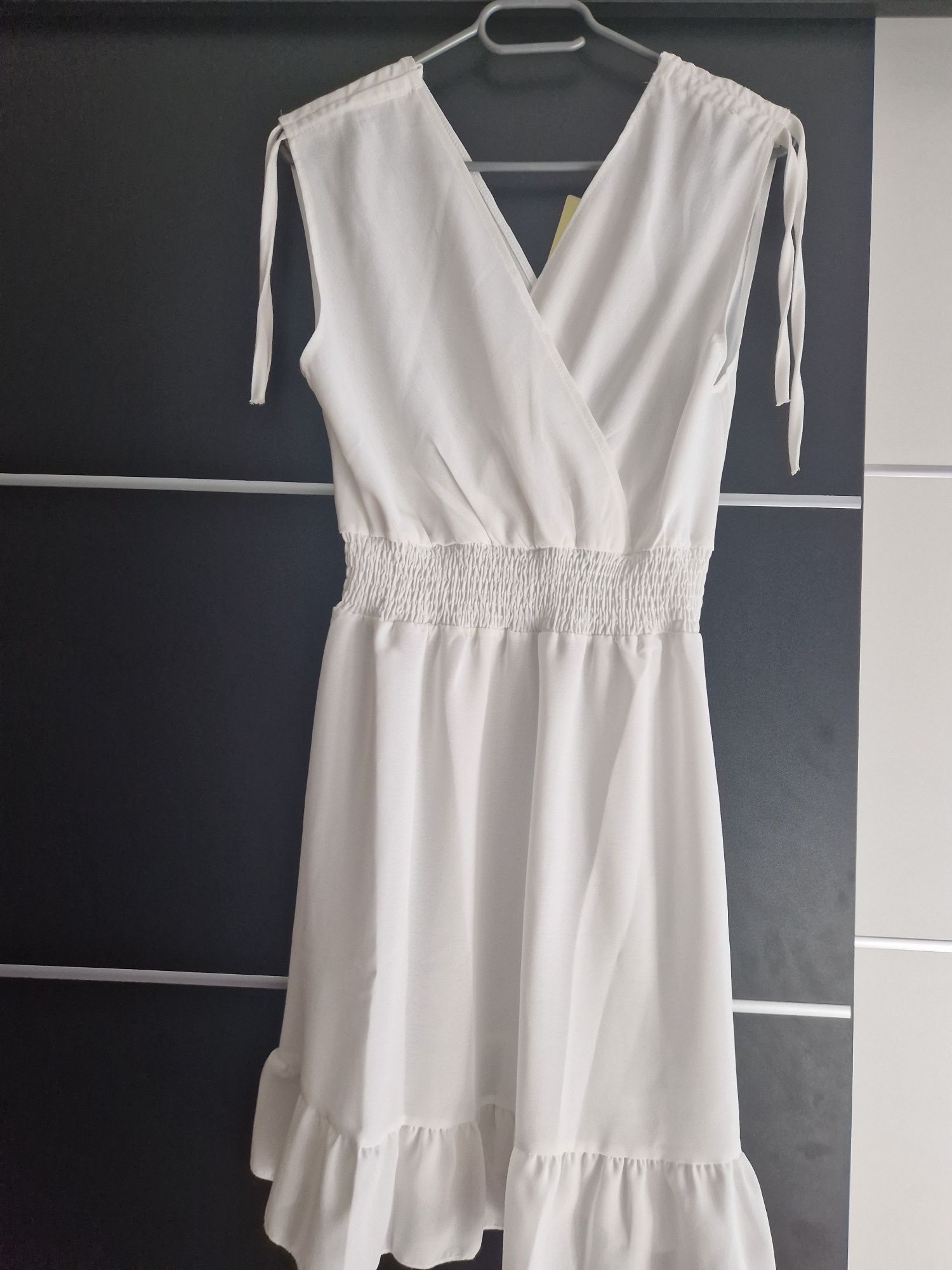 Nowa sukienka damska biała